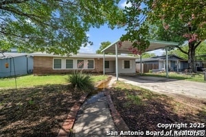 Building Photo - 526 Schmeltzer Ln