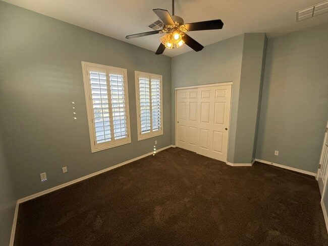 Building Photo - Beautiful 6 Bedroom - 4 Bath w/Private Pool & Basement - Chandler