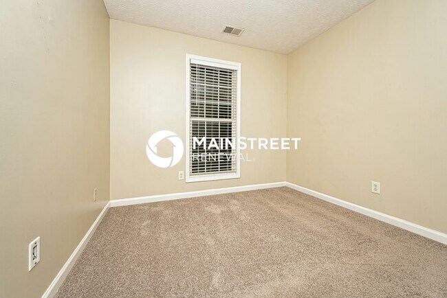 Building Photo - 3 Bedroom Pet-Friendly Home in Decatur, GA with Main Street Renewal