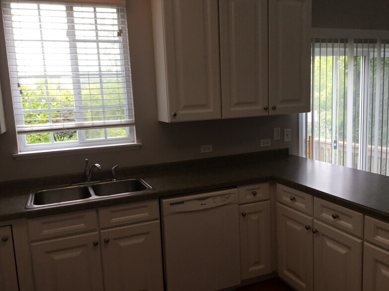 Building Photo - 312 Evergreen Cir