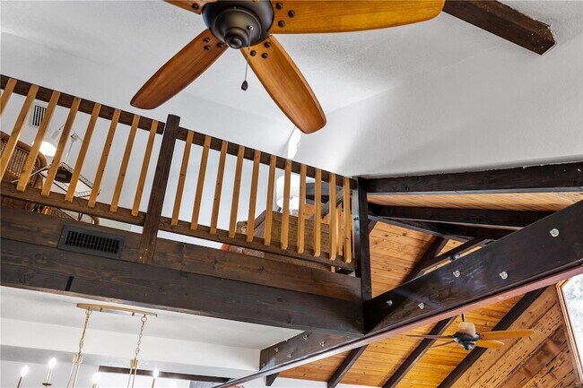 Building Photo - 731 Texas St