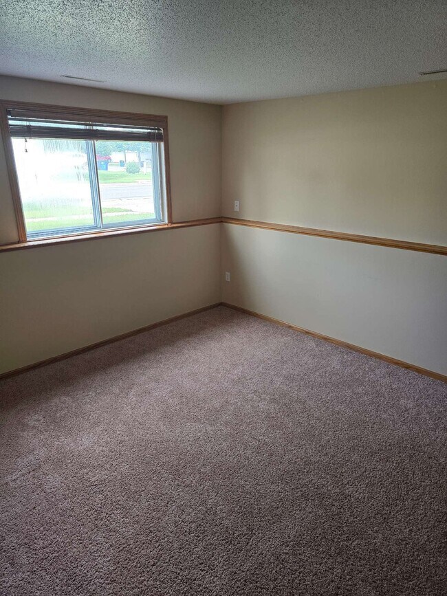 Building Photo - 3502 28th St SW