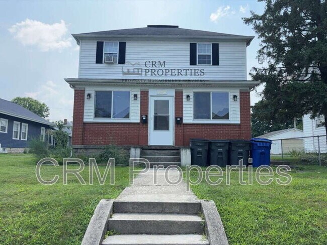 Primary Photo - 1107 W Walnut St