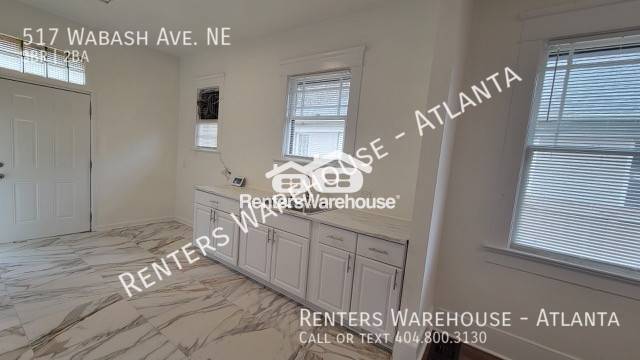 Building Photo - 517 Wabash Ave NE