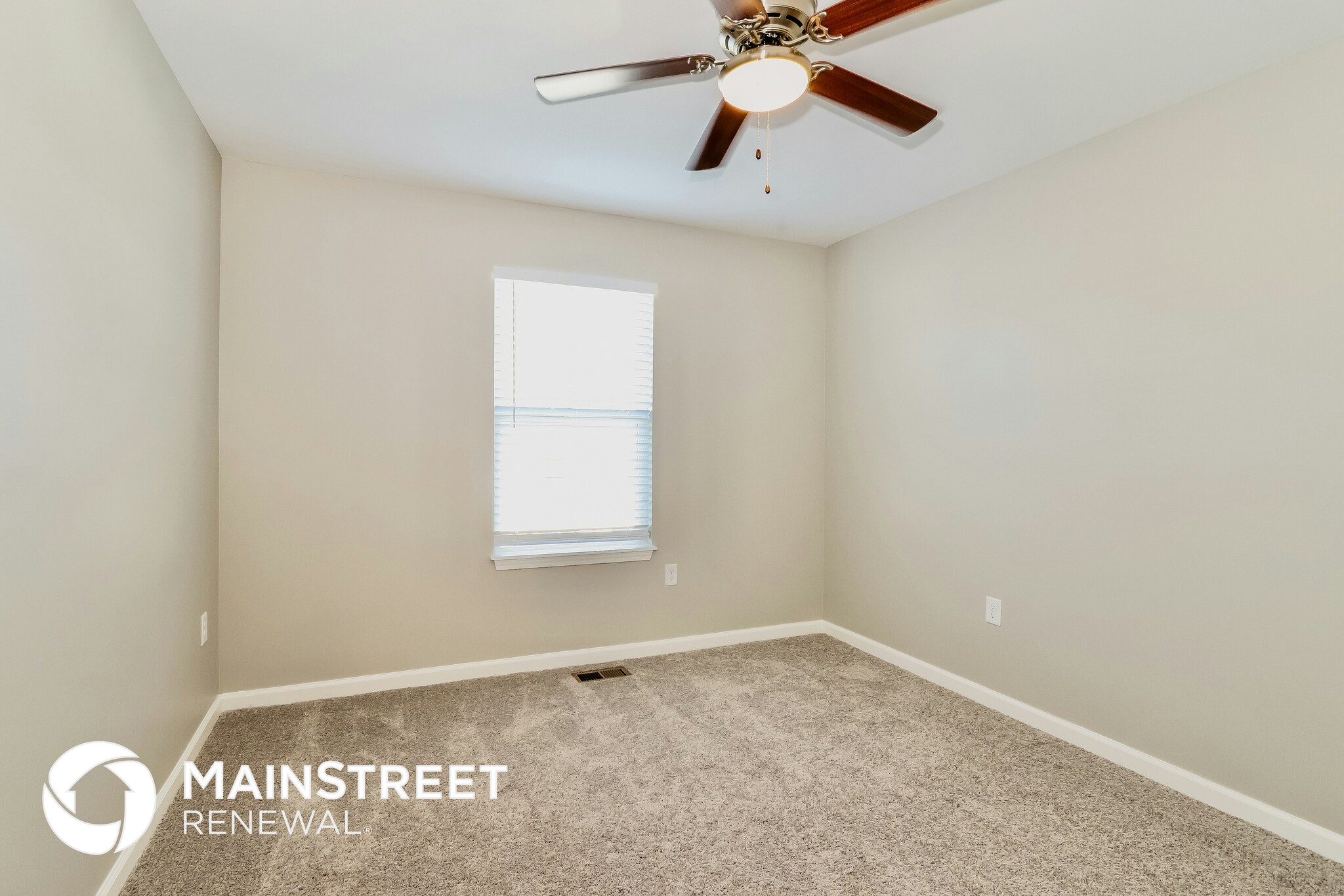 Building Photo - 2069 Paddle Wheel Dr