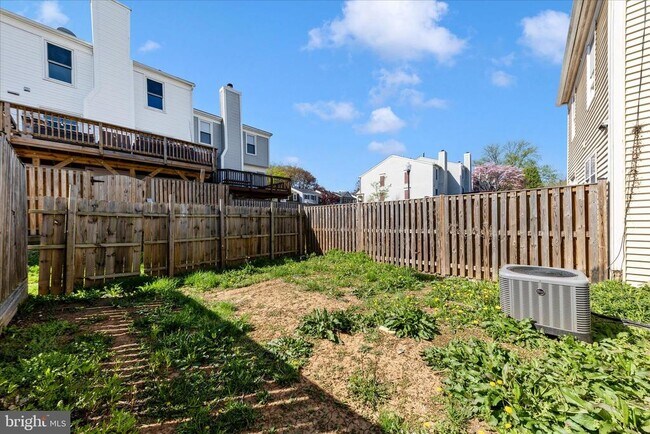 Building Photo - 13303 Country Ridge Dr