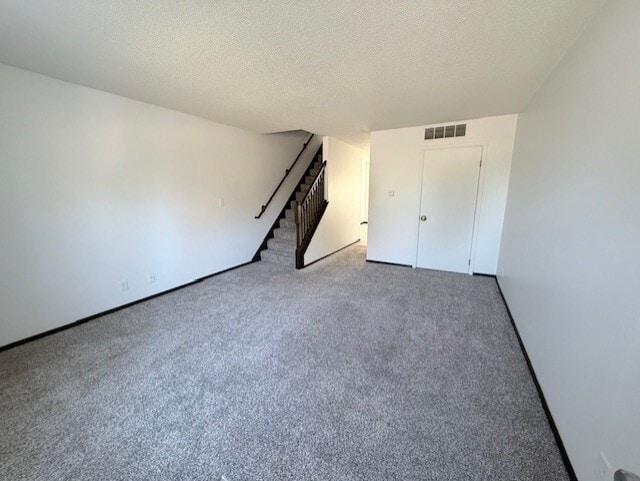 1 Bd/Den- Living Room - Valley View Townhomes