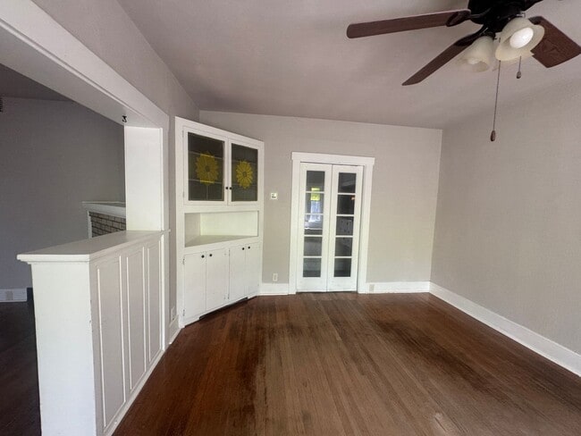 Building Photo - Non-Refundable & Security Deposit Total: $...