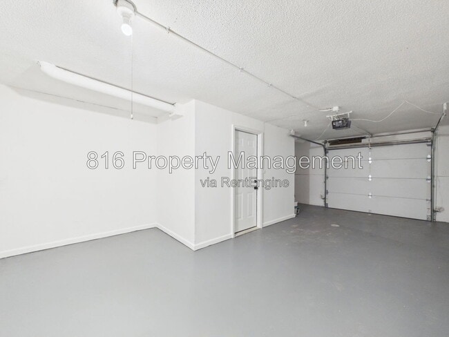 Building Photo - 7030 Ewing Ave