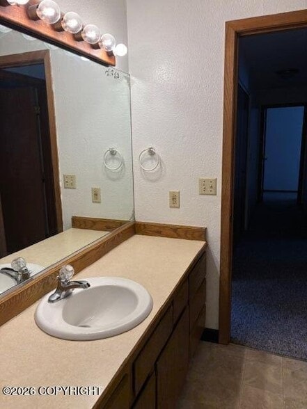 Building Photo - 1180 Golden Dawn Cir
