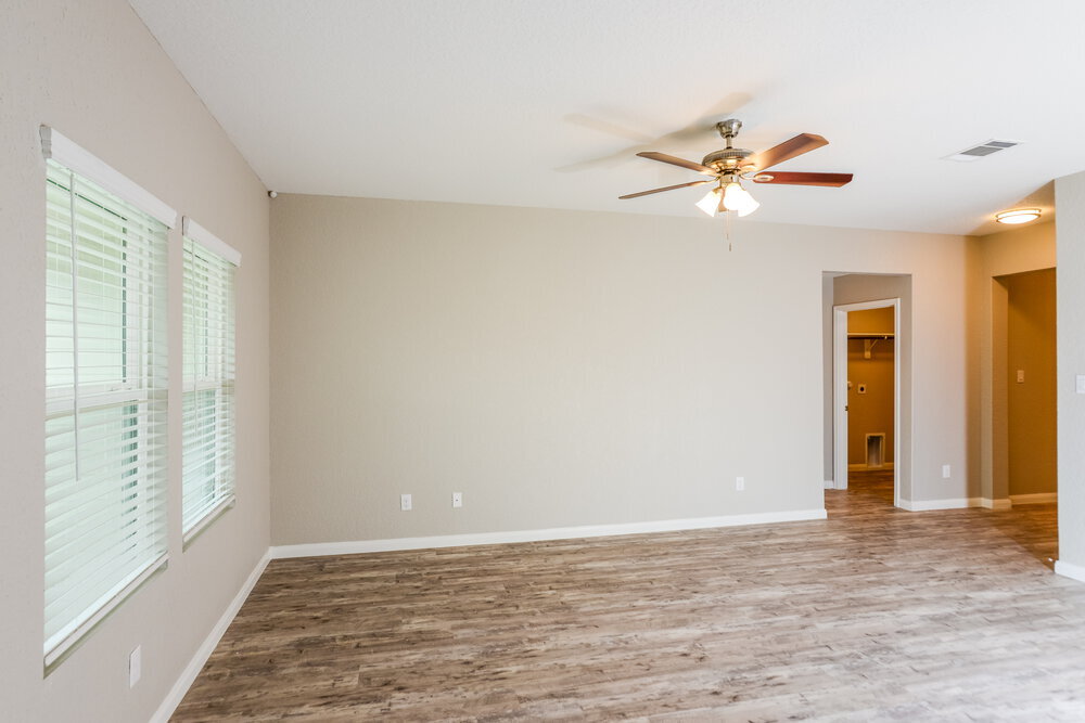 Building Photo - 1036 Raceland Rd