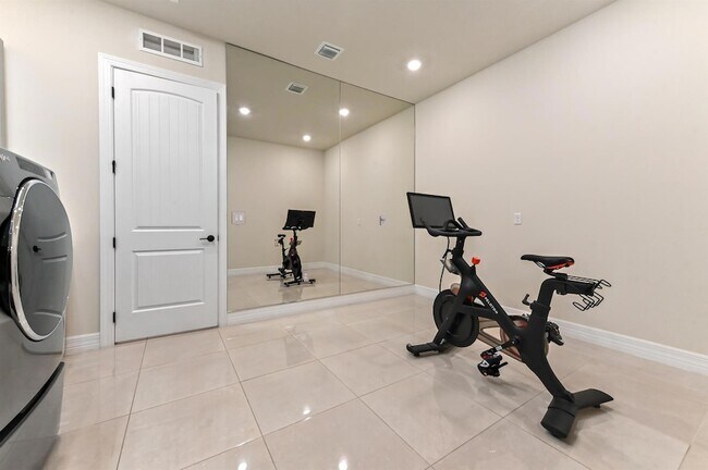 Building Photo - 9171 Balsamo Dr.