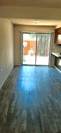 Building Photo - Available Soon in Atwater!! 2 bedroom 1.5-...