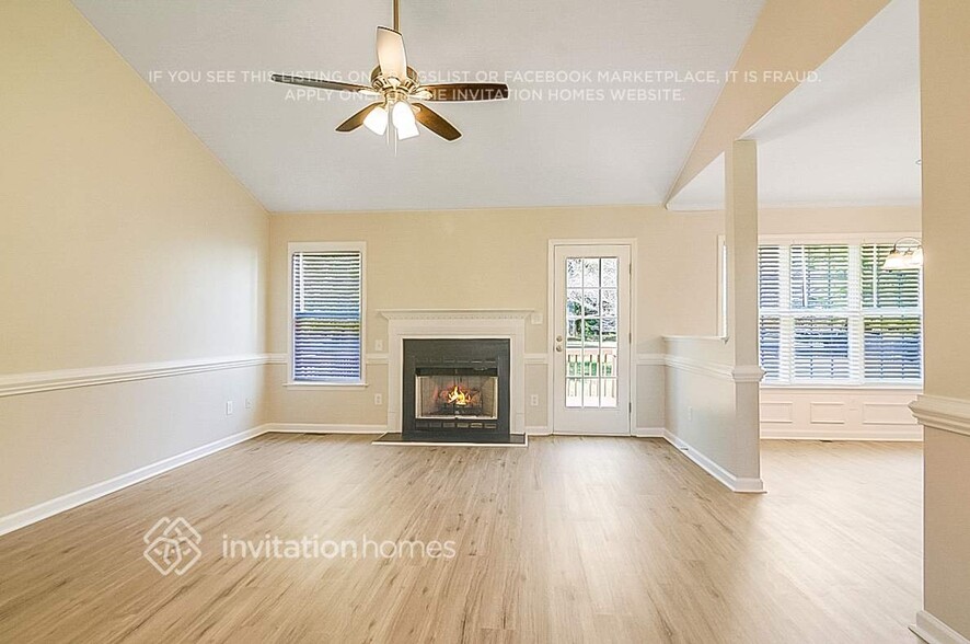 Building Photo - 119 Woodsorrell Ct