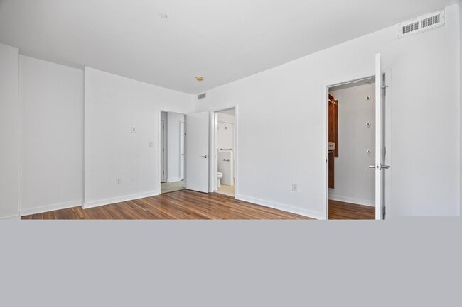 Building Photo - 600 Harbor Blvd