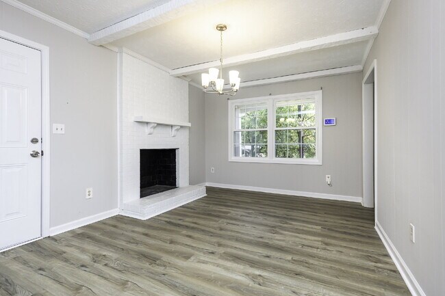 Building Photo - Spacious 3BR/2.5BA with Fenced Yard & Attached Garage in Piedmont $1,850/mo rent