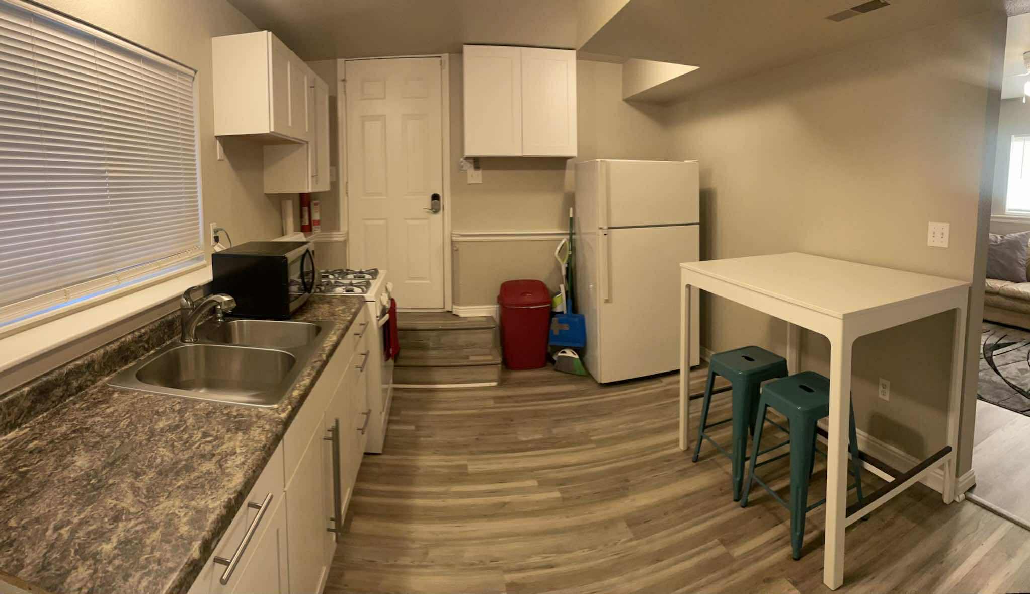 Building Photo - 858 Harbor Pky