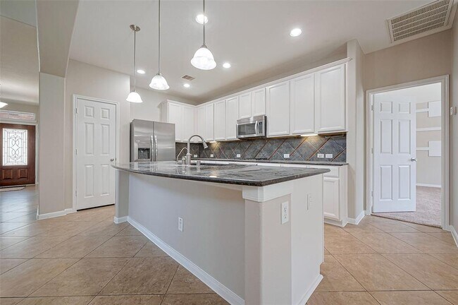 Building Photo - 5627 Granite Falls Ln