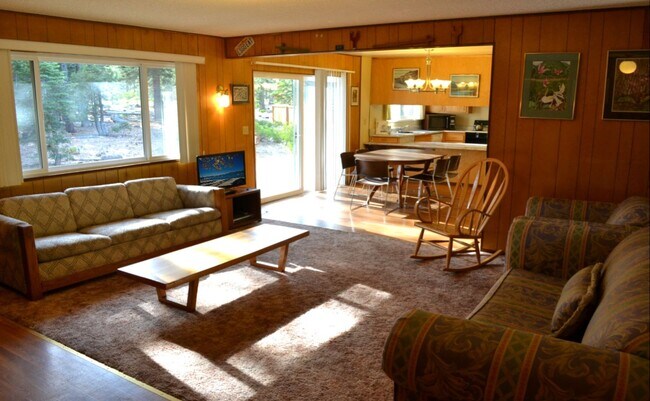 Building Photo - Quiet 3Bd home avail. for a 3-6 month seasonal lease Seasonal Lease!