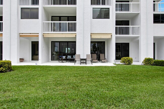 Building Photo - 4744 S Ocean Blvd