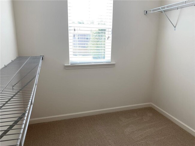 Building Photo - 4908 Longview Walk