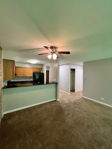 Building Photo - 5750 Abbey Dr