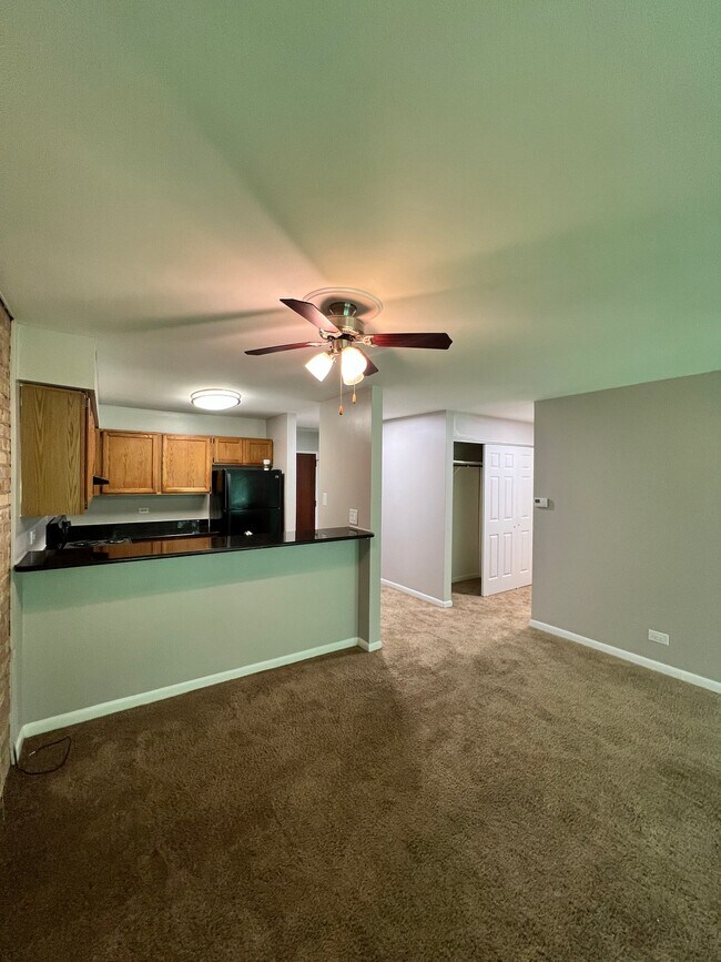 Building Photo - 5750 Abbey Dr