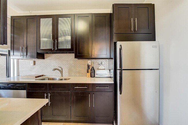 Building Photo - 2600 John F. Kennedy Blvd