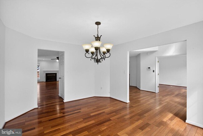 Building Photo - 28 Basalt Dr