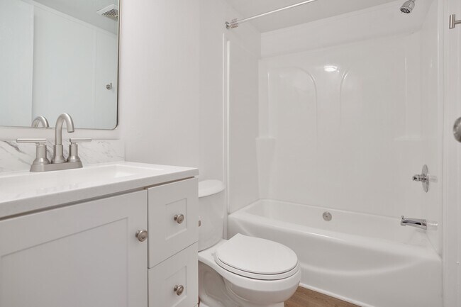 Building Photo - 21950 Caney Dr