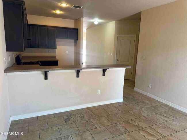 Building Photo - 14712 Far View Ct