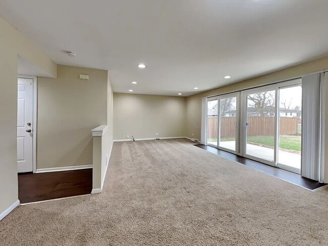 Building Photo - 533 Germaine Ln