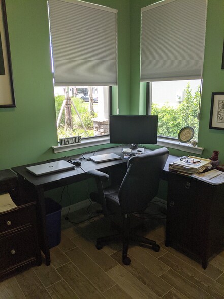 Office - 12037 Moorhouse Pl