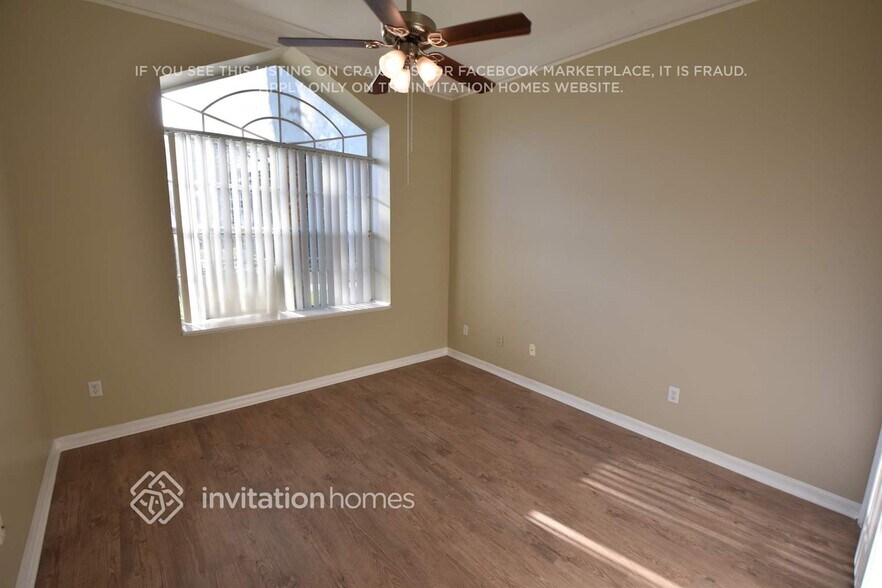 Building Photo - 272 Churchill Dr