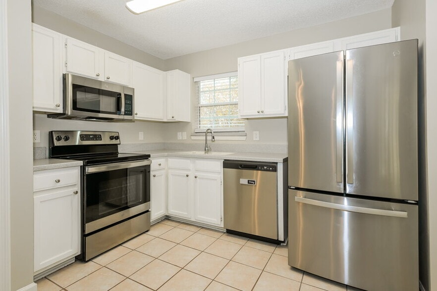 Building Photo - 1142 Windy Willows Dr