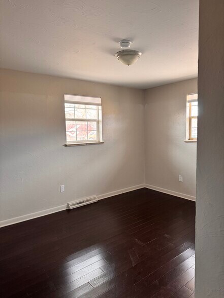 Building Photo - 10221 W 59th Pl