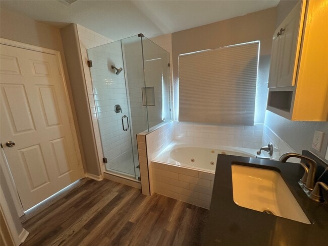 Building Photo - 12311 Granite Woods Ct