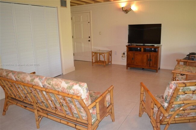 Building Photo - 7855 SW 17th Terrace