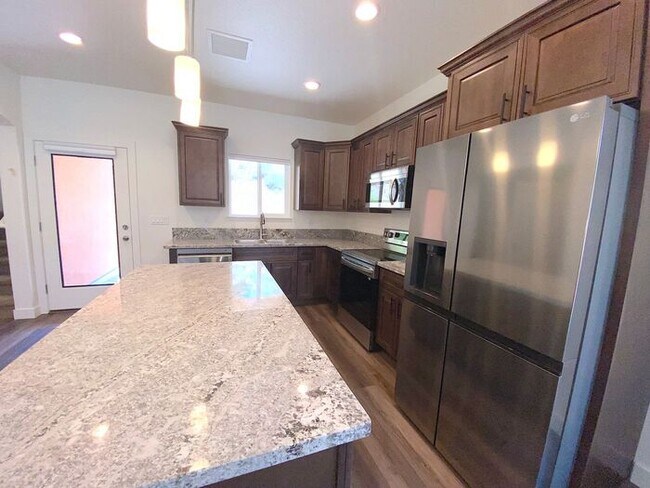 Building Photo - Built 2023! NW Reno 3 Bedroom House - Downstairs Masterbedroom/Masterbath