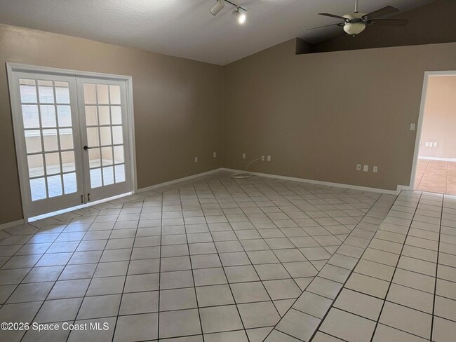 Building Photo - 1337 Helvenston St NW