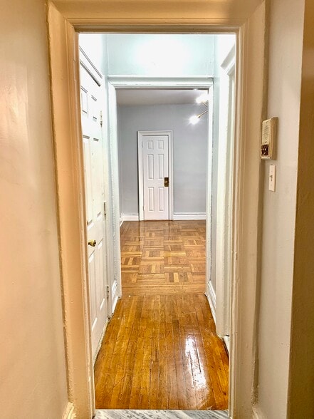 Building Photo - 57 Corbin Ave