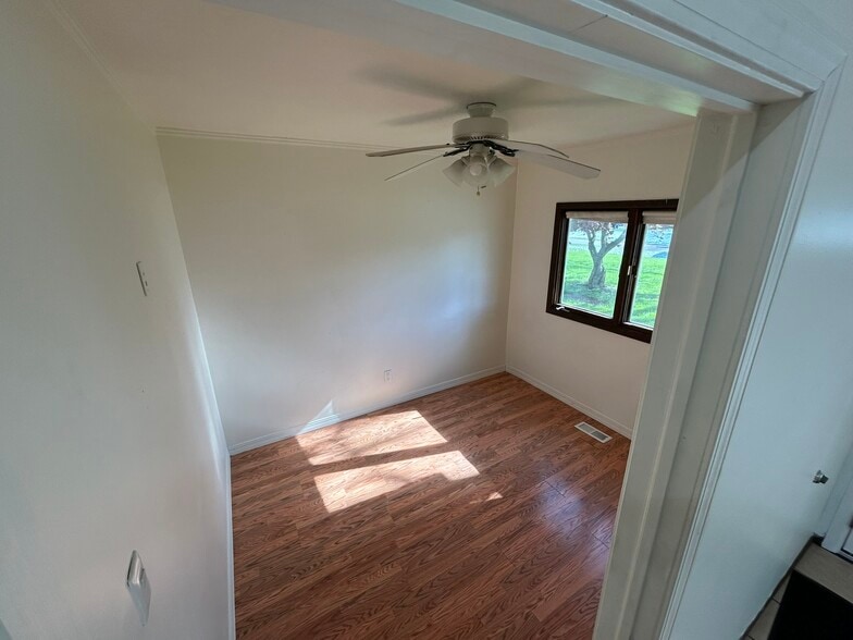 Bedroom 4 - 1882 Paul Dr