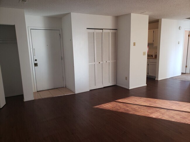 Building Photo - 6729 Pahokee Ct
