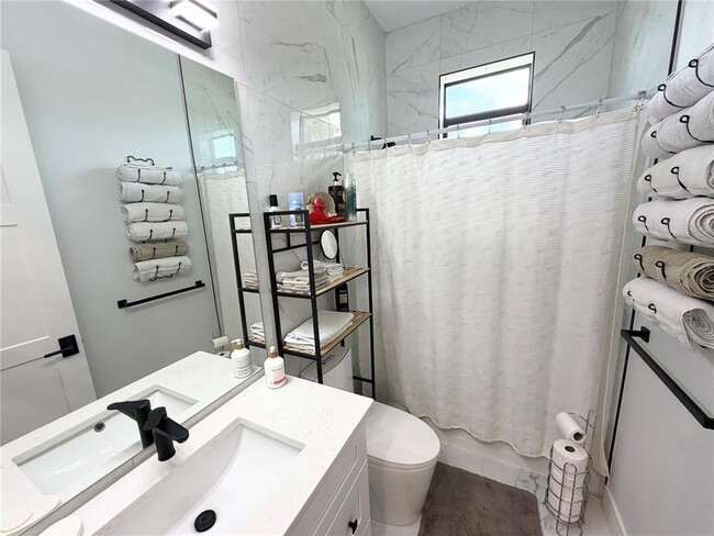 Building Photo - 4722 Neptune Rd