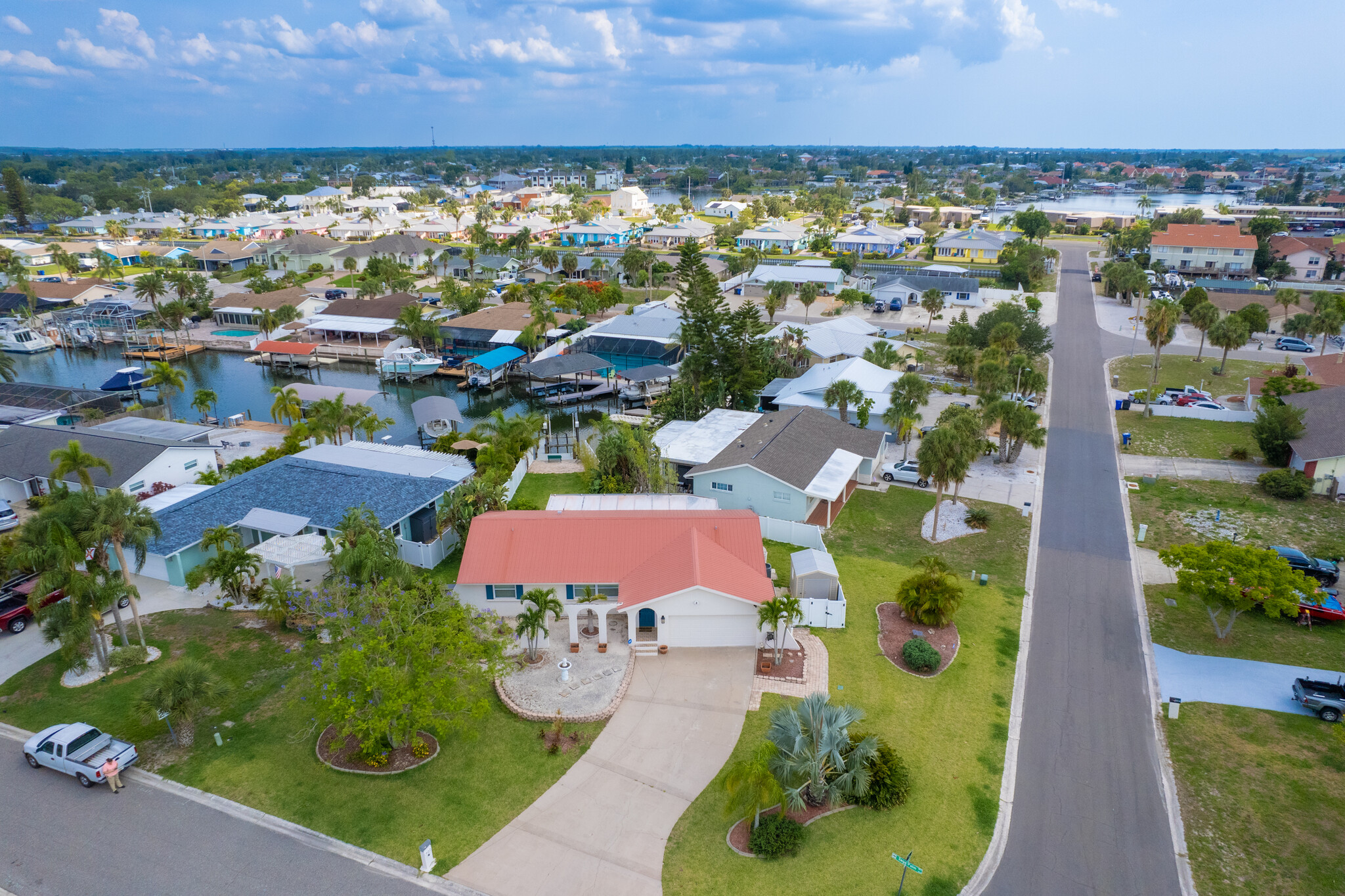 Building Photo - 922 Sago Palm Way