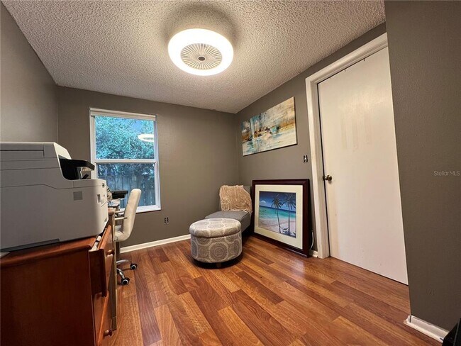 Building Photo - 428 Orangewood Dr