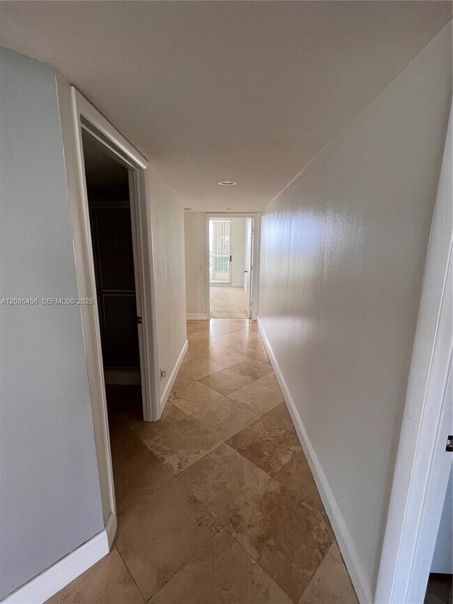 Building Photo - 21055 Yacht Club Dr