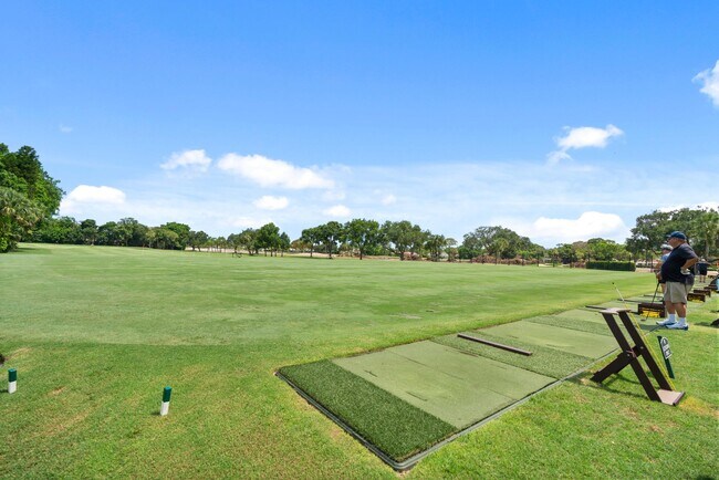 Building Photo - 6204 Celadon Cir