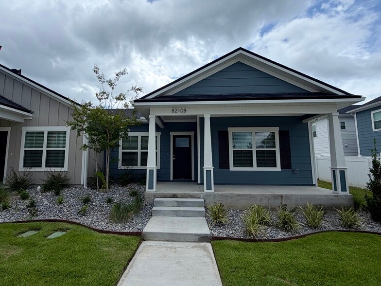 Building Photo - 8210 NW 37th Rd