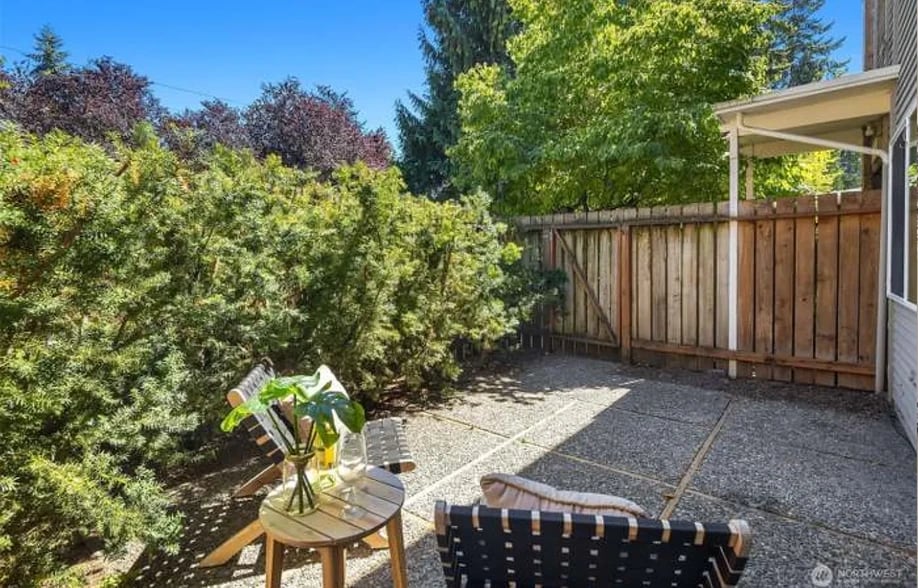 Building Photo - 12252 SE 59th St